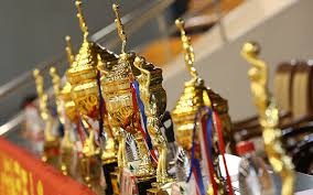 2025清远马拉松赛鸣枪开跑